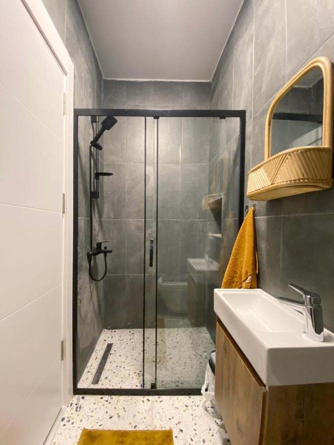 איסטמבול Cosy Flat With A Garden In Central Kadikoy מראה חיצוני תמונה